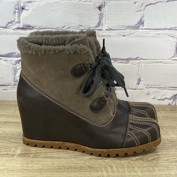 UGG Alasdair Waterproof Wedge Ankle Boots Women's Size 8 Brown Leather Lace Up - Picture 3 of 10